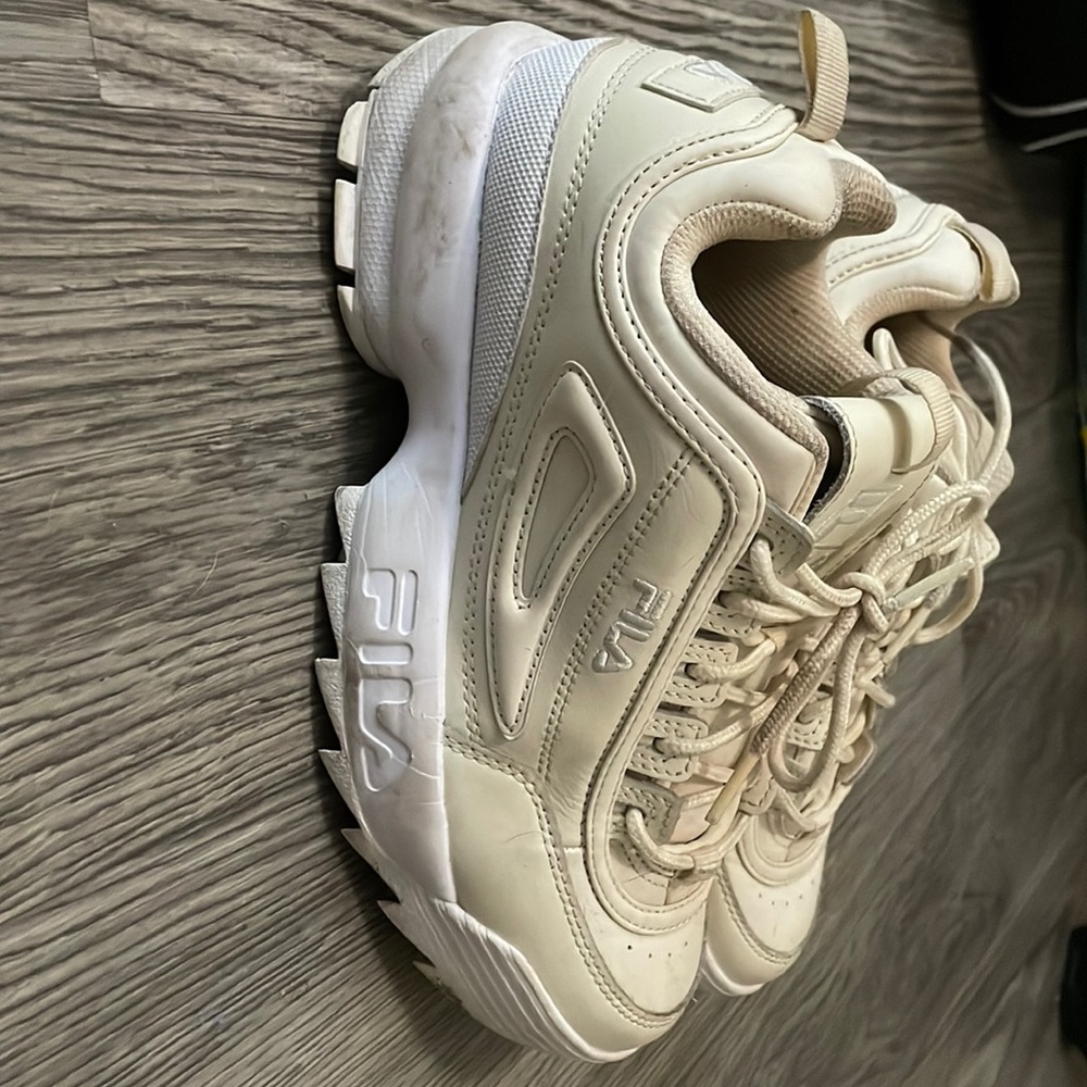 Women’s shoes